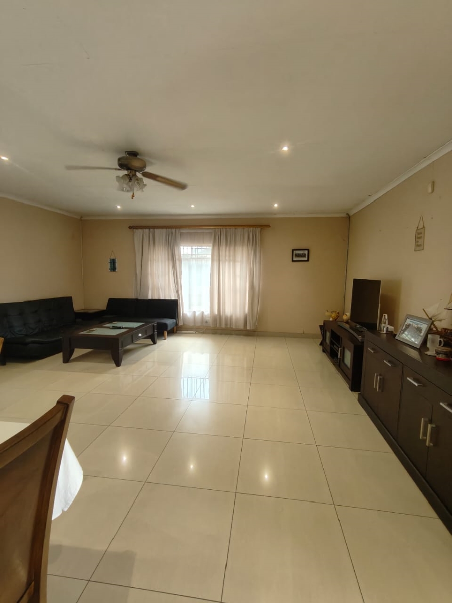To Let 4 Bedroom Property for Rent in Vaalpark Free State